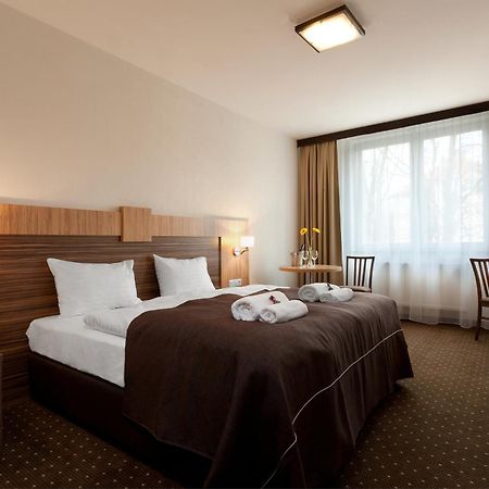 Hotel Milenium Legnica Exterior foto